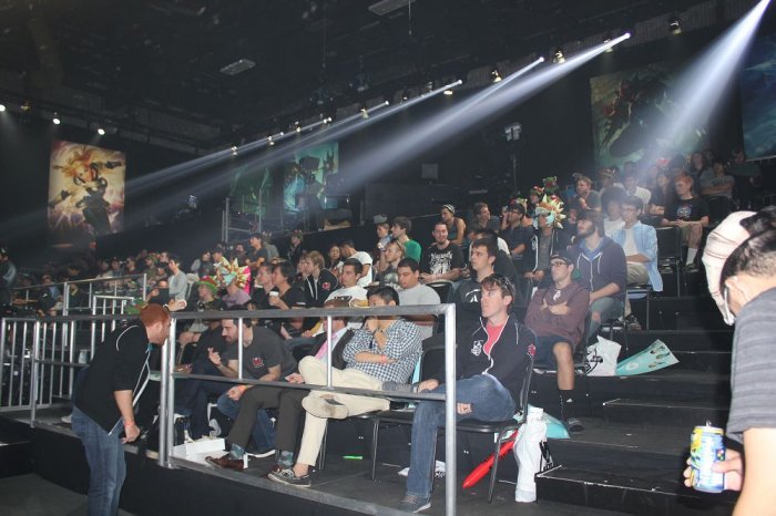 扑克的公平性从哪来（扑克如何保证公平？）